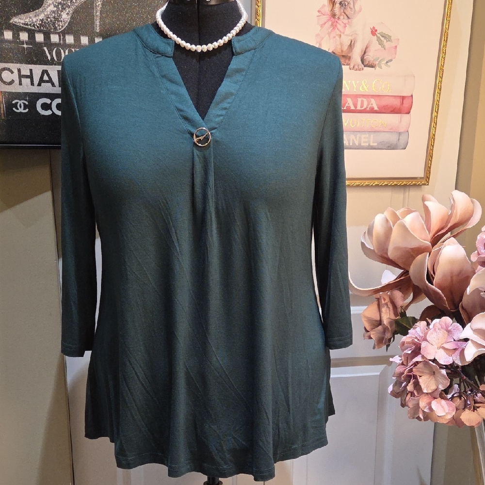 Nwt 1X Cpokrtwso Classic Deep Green V-Neck Tunic with Accent Ring